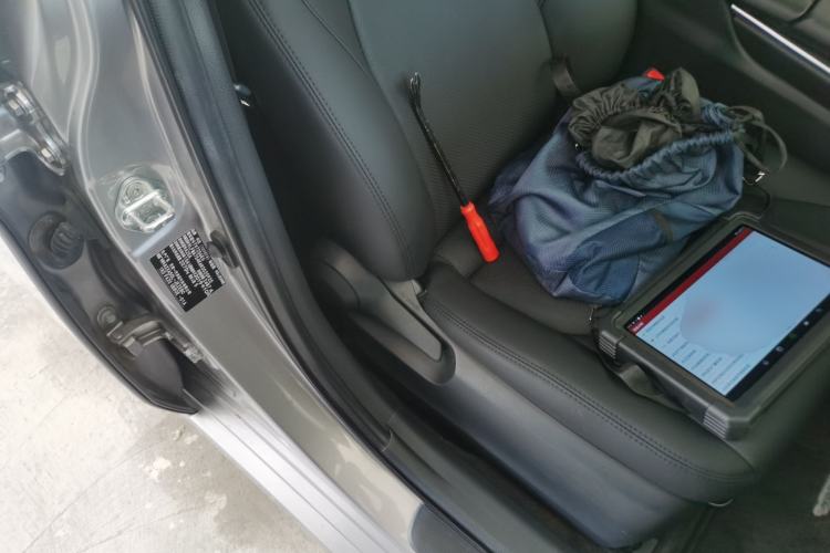 Used Toyota Avalon 2019 2.5L Ambition Version China VI Standard
