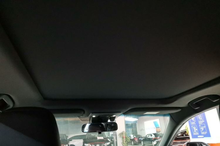 Used Toyota Avalon 2019 Dual-Engine 2.5L XLE Prestige Version China VI Standard