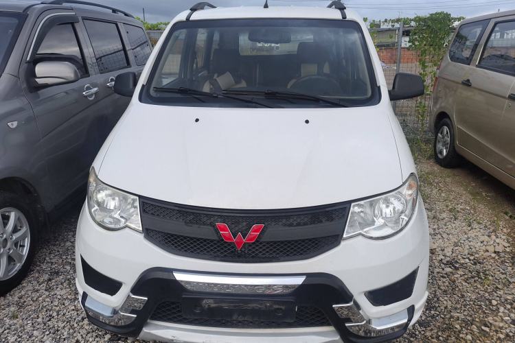 Used Wuling Hongguang 2015 1.5L S Basic Version China V Standard
