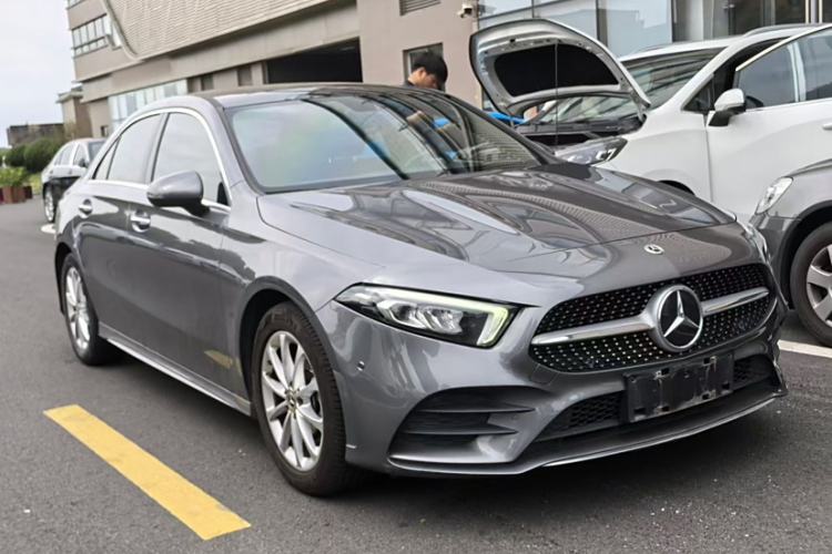 Used Mercedes-Benz A-Class 2022 A 200 L Sport Sedan Fashion Model
