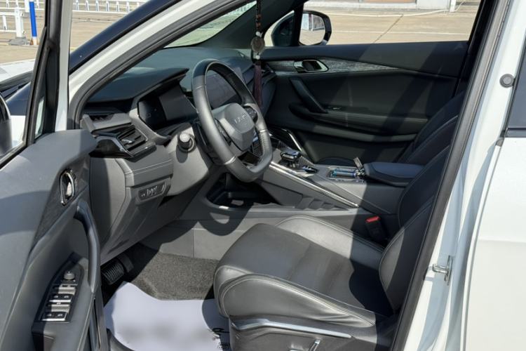 Used Lynk & Co 06 2020 1.5T JinPro model
