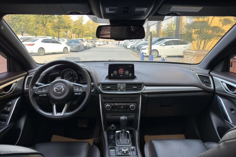 Used Mazda CX-4 2018 2.5L Automatic 4x4 Bluelight Fearless Edition China V Standard
