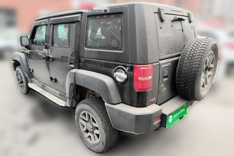 Used  BJ40 2018 40L 2.0T Manual Diesel Four-Wheel Drive Prestige Edition