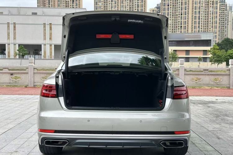 Used Audi A4L 2019 40 TFSI Fashion Version China V

