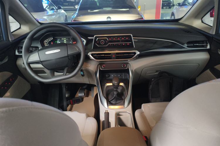 Used SAIC MAXUS G50 2024 1.5T Manual Comfort A Trim
