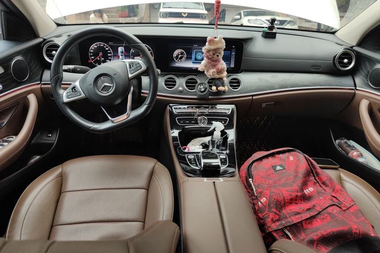 Used Mercedes-Benz E-Class 2016 E 300 L Sporty and Stylish Model