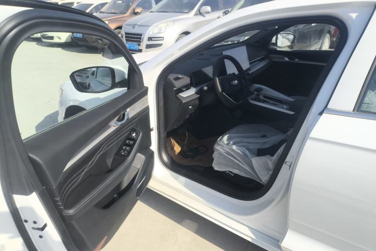 Used Geely Auto Preface 2025 Dongfang Yao 1.5TD Fuyao Edition
