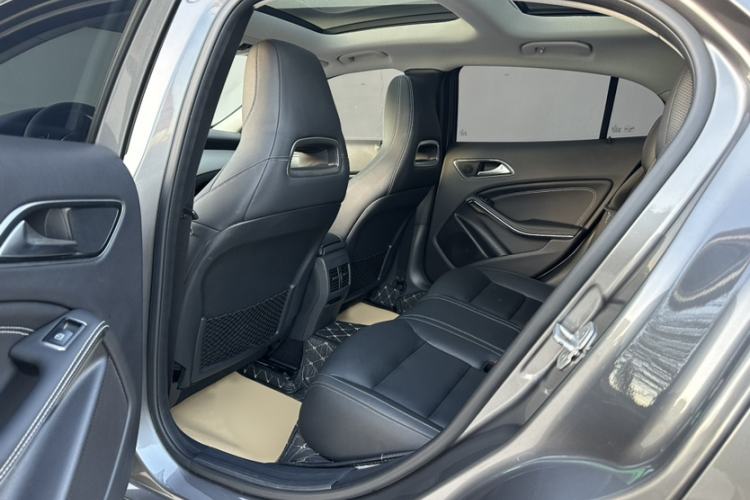 Used Mercedes-Benz GLA 2016 GLA 220 4MATIC Fashion Edition
