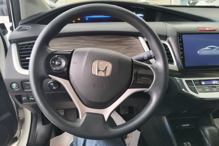 Used Honda Jade 2017 1.8L automatic Comfort version 5 seats
