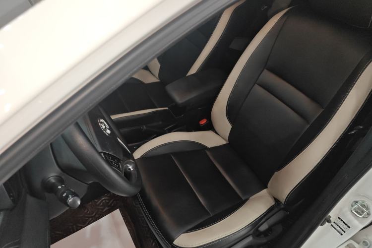 Used Toyota YARiS L 2022 X-Trail 1.5L CVT Leading PLUS Edition
