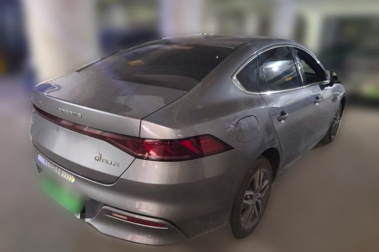 Used BYD Qin PLUS 2024 Honor Edition EV 420KM Leading Model
