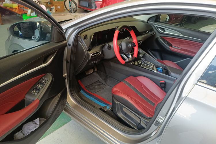 Used Changan Eado 2021 PLUS Blue Whale NE 1.4T GDI DCT Prestige Model
