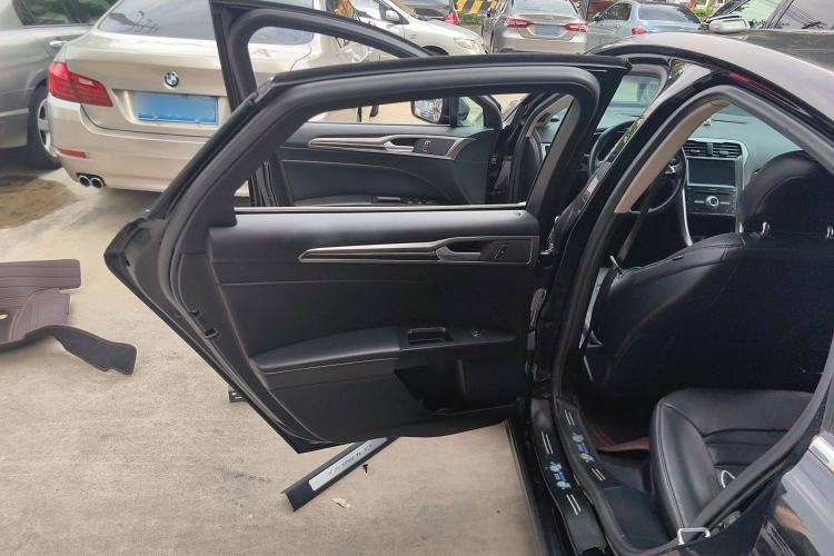 Used Ford Mondeo 2017 EcoBoost 180 Stylish Model
