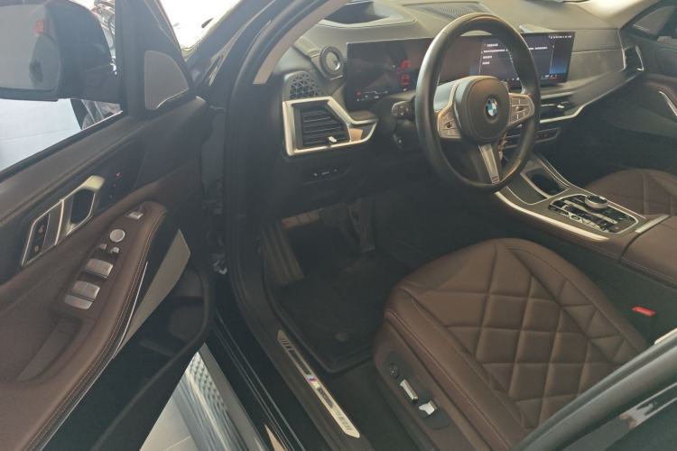 Used BMW X5 2023 xDrive 30Li Luxury M Sport Night Edition Package
