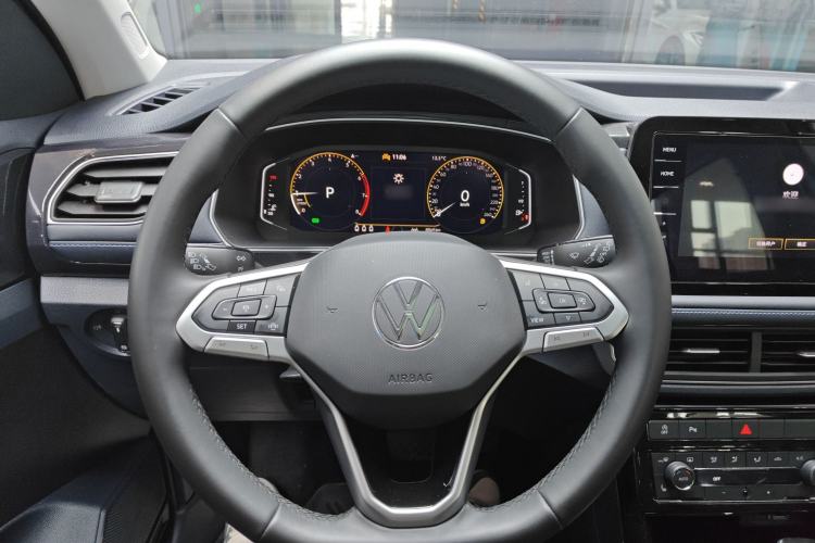 Used Volkswagen Tharu 2025 NewRui 300TSI Prestige Edition
