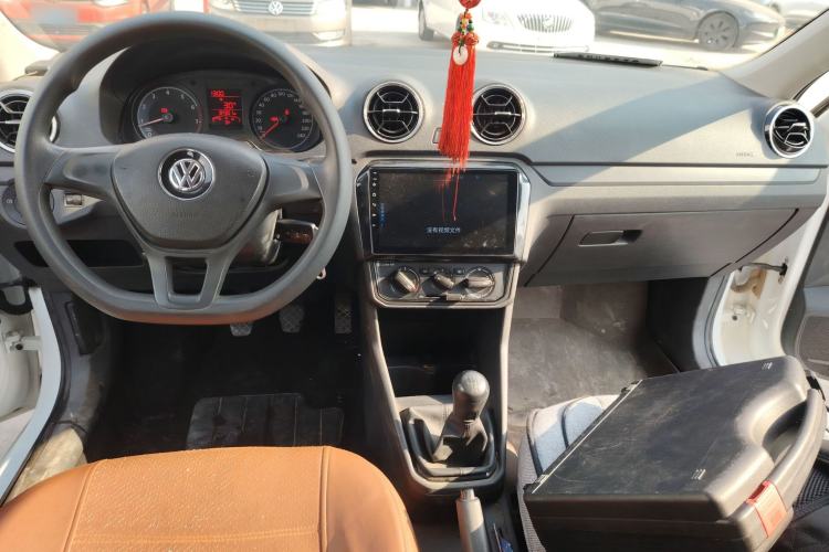 Used Volkswagen Jetta 2019 Dream Edition 1.4L Manual Fashion Version