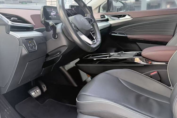 Used Volkswagen ID.6 X 2021 Pure Edition
