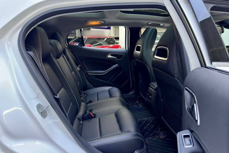 Used Mercedes-Benz GLA 2017 GLA 200 Fashion Model