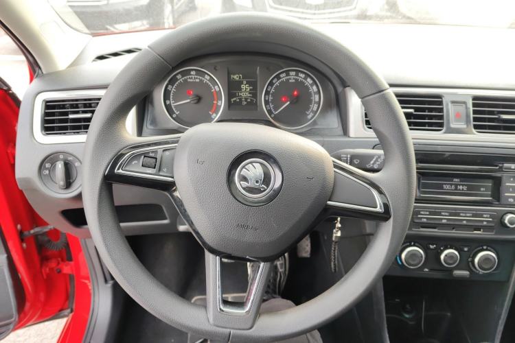 Used Skoda Rapid Spaceback 2014 1.6L Manual Enjoyment Edition