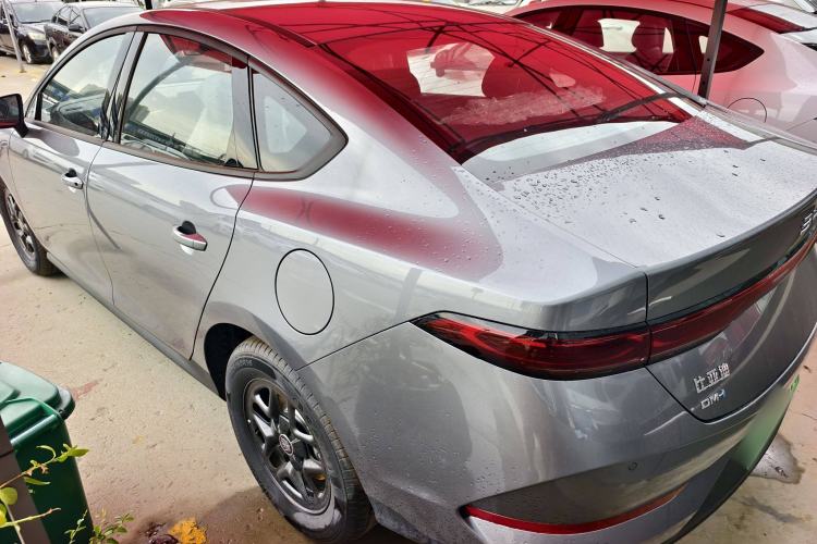 Used BYD Qin PLUS 2025 DM-i Smart Drive 55KM Leading Model
