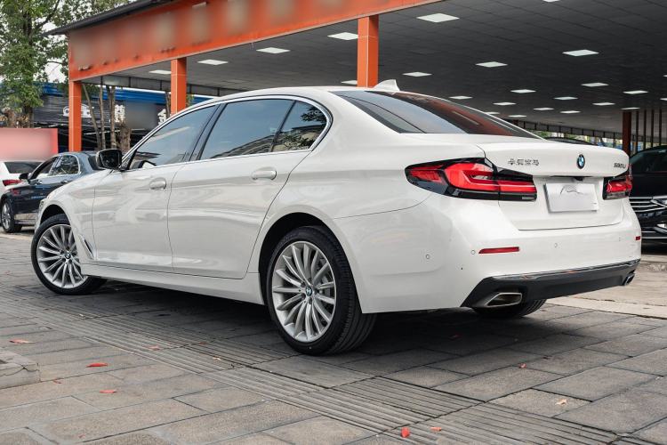 Used BMW 5 Series 2022 Second Facelift 530Li Luxury Edition Premium Package
