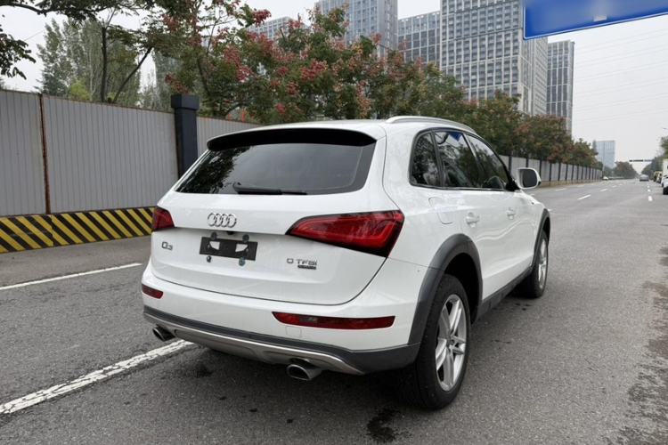 Used Audi Q5 2018 Collector's Edition 40 TFSI Technology Model