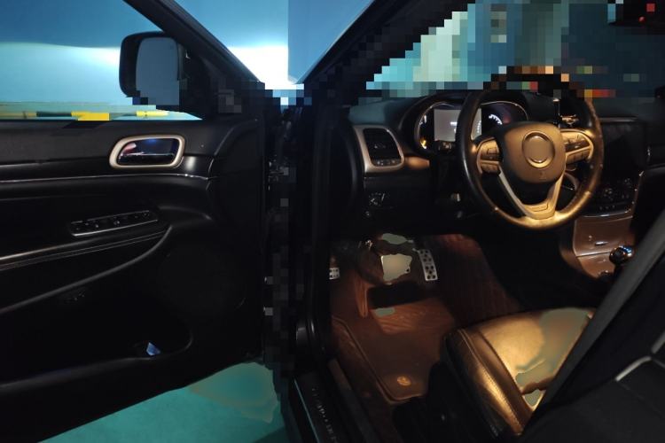 Used  Grand Cherokee 2014 3.0L Comfort Navigation Edition
