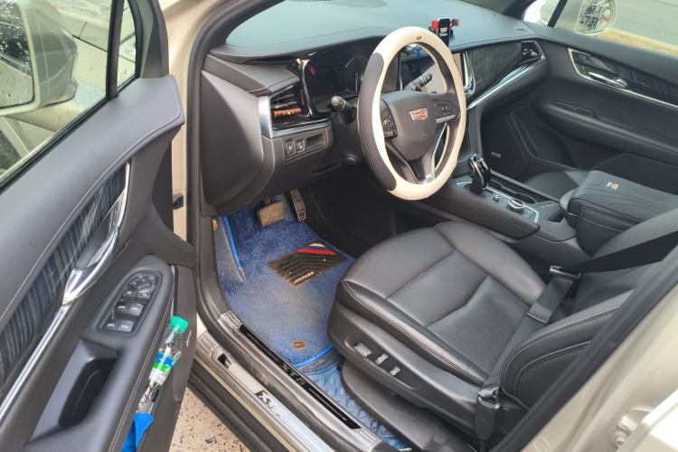 Used Cadillac XT6 2022 2.0T Six-Seater Four-Wheel-Drive Luxury Standard Edition