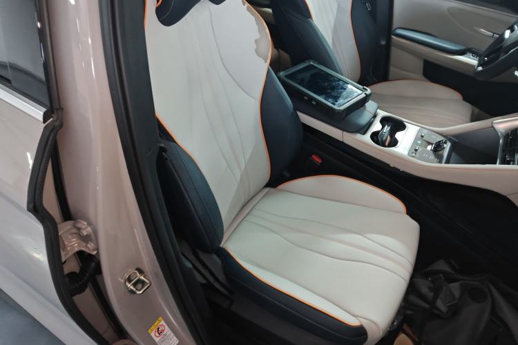 Used BYD Song PLUS New Energy 2023 Champion Edition DM-i 110KM Flagship Model
