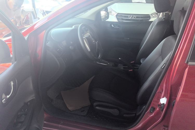 Used Nissan Tiida 2011 1.6L CVT Smart Version
