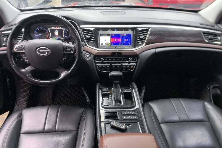 Used GAC Trumpchi GS8 2017 320T Two-Wheel Drive Luxury Smart Connectivity Version (7 Seats)
