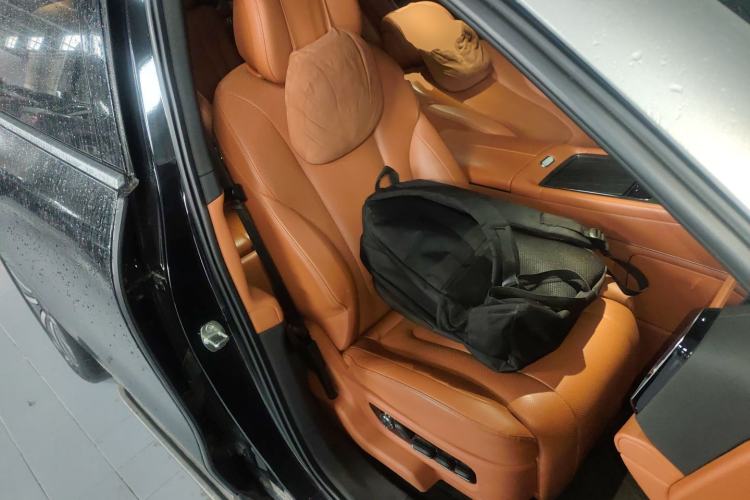 Used Hima AITO M9 2024 Range-Extended Ultra Version 42 kWh 6-Seater Model
