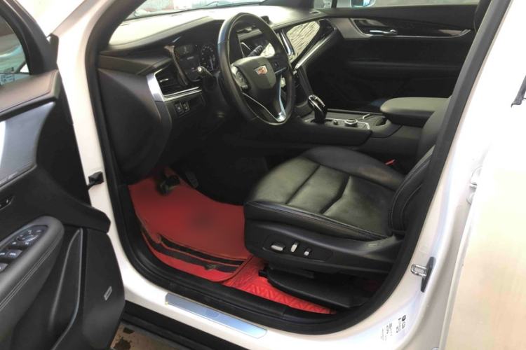 Used Cadillac XT6 2022 2.0T Six-Seater Four-Wheel Drive Luxury Version
