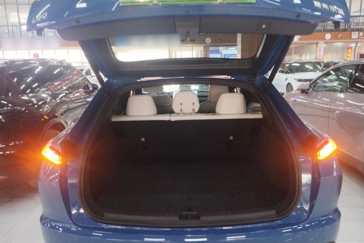 Used ONVO L60 2024 60 kWh Rear-Drive Version