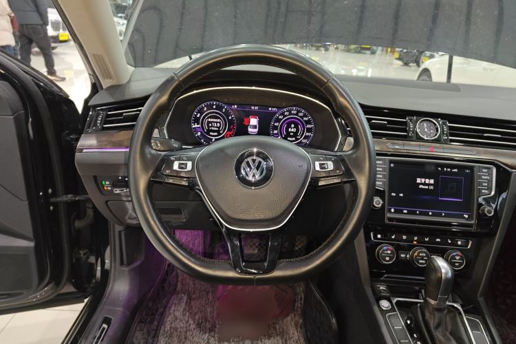 Used Volkswagen Magotan 2018 Facelift 330TSI DSG Luxury Model
