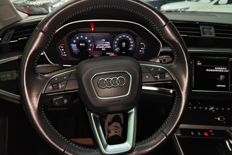 Used Audi Q3 2019 35 TFSI Advanced Style Edition
