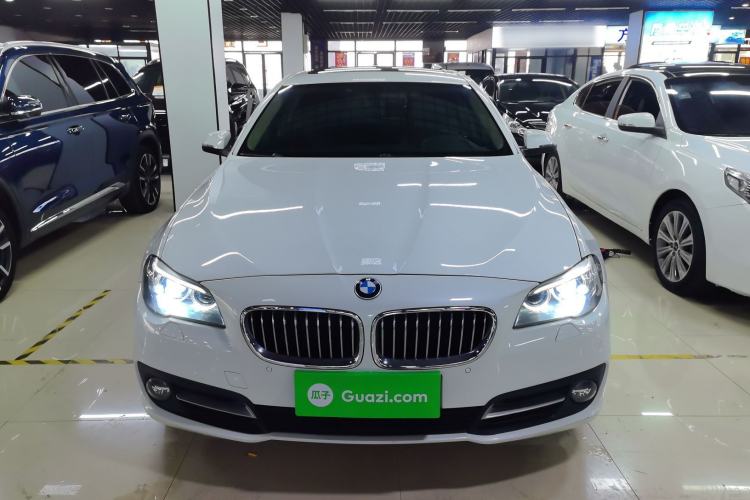 Used BMW 5 Series 2015 520i Elegant Edition
