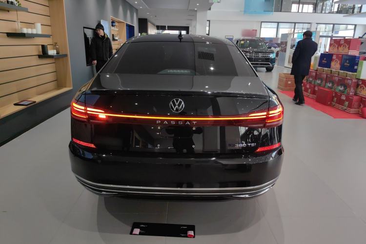 Used Volkswagen Passat 2025 Premium Version 380TSI Dragon Edition
