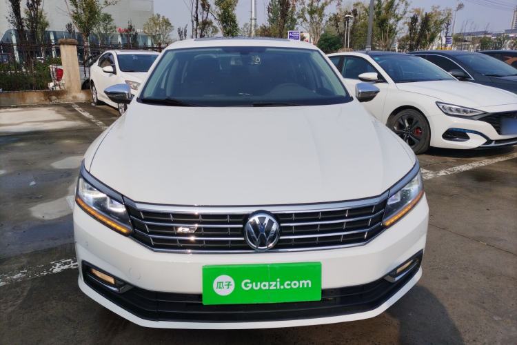 Used Volkswagen Passat 2017 330TSI DSG Luxury Edition

