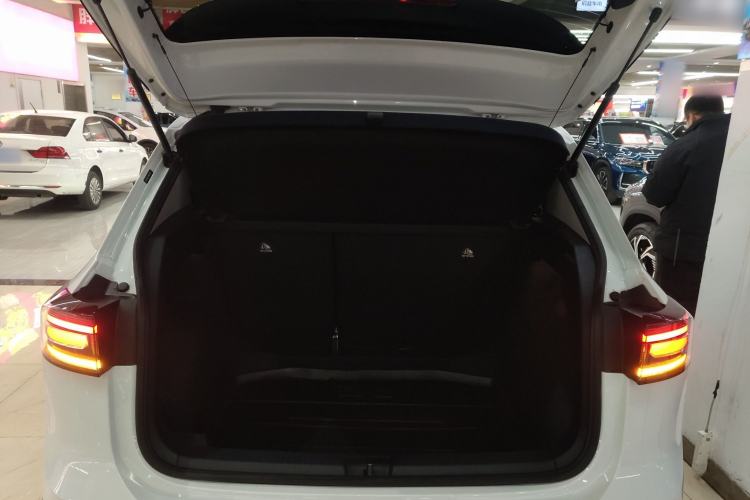 Used Volkswagen Tharu 2025 NewRui 300TSI Prestige Edition