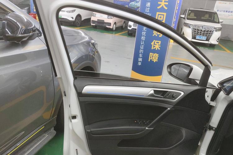 Used Volkswagen Golf Pure Electric 2020 Chari