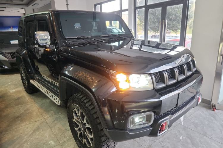Used  BJ40 2018 PLUS 2.0T Automatic Four-Wheel Drive Urban Hunter Edition
