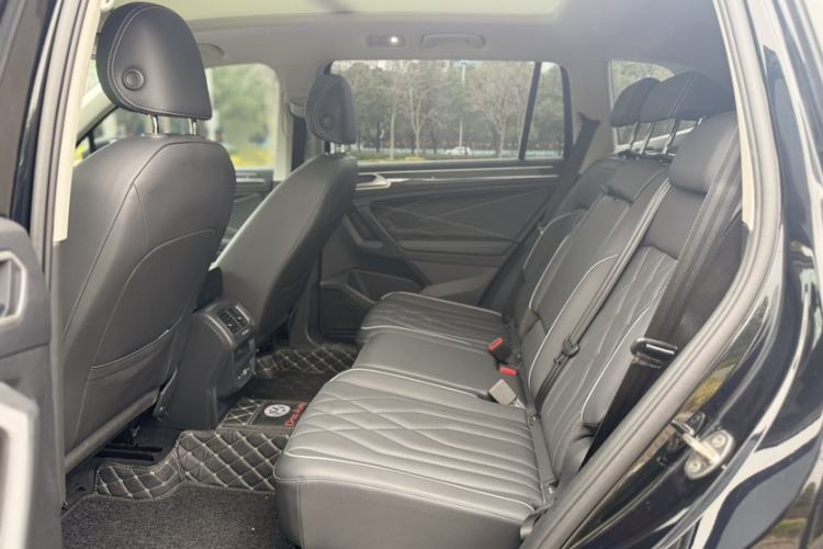 Used Volkswagen Tiguan L 2024 330TSI Automatic Two-Wheel Drive R-Line Enhanced Edition
