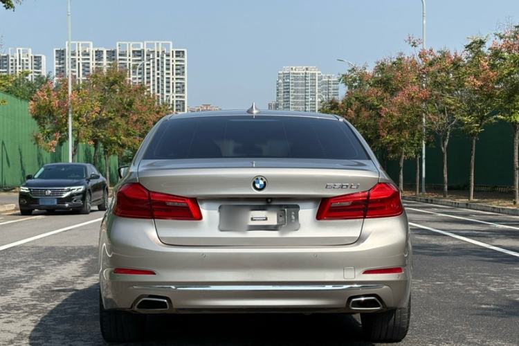 Used BMW 5 Series 2019 Facelifted 530Li Luxury Edition Premium Package
