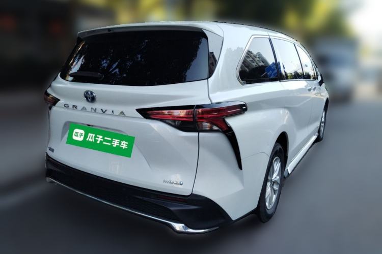 Used Toyota Granvia 2023 2.5L Hybrid Comfort Edition