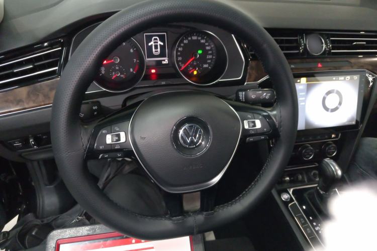 Used Volkswagen Magotan 2018 330TSI DSG Luxury Model