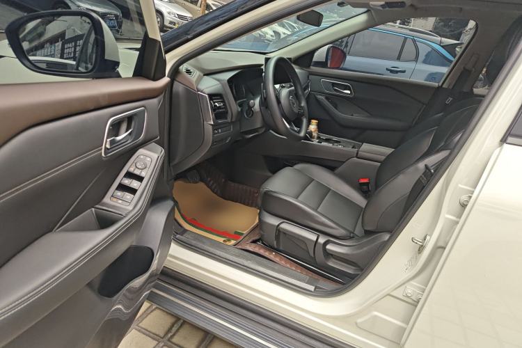 Used Nissan X-Trail 2022 VC-Turbo 300 CVT 2WD Star & Moon Limited Edition
