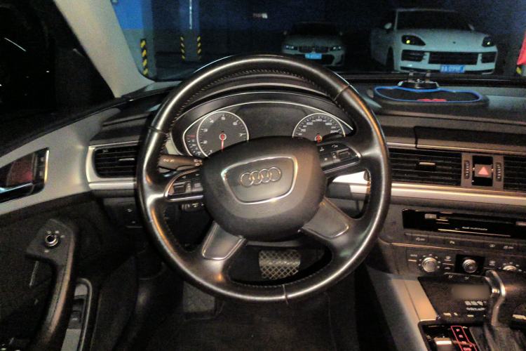 Used Audi A6L 2014 30 FSI Technology Model
