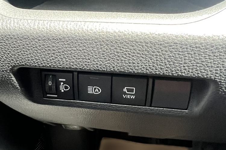 Used Toyota RAV4 2021 2.0L CVT Two-Wheel Drive Fashion Edition
