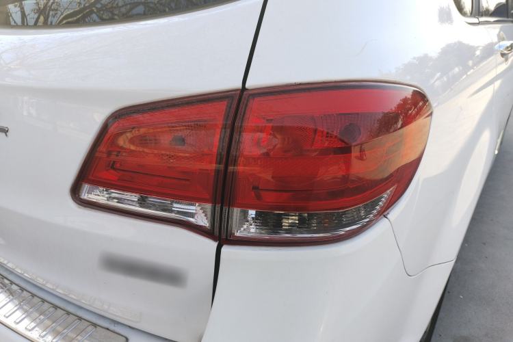 Used Haval H6 2016 Upgraded Model 1.5T Automatic Two-Wheel Drive Elite Version
